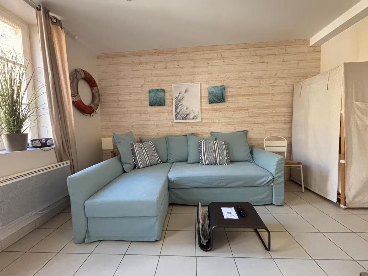 Apt Duplex Ou Plain Pied Tout Confort Plein Centre Ville Bayeux Proche Commerces, Restaurants, Avec Terrasse Privative Ou Jardin Commun Amenage Clos, Parking Gratuit A Proximite, Proche Plages Du Debarquement Exterior photo